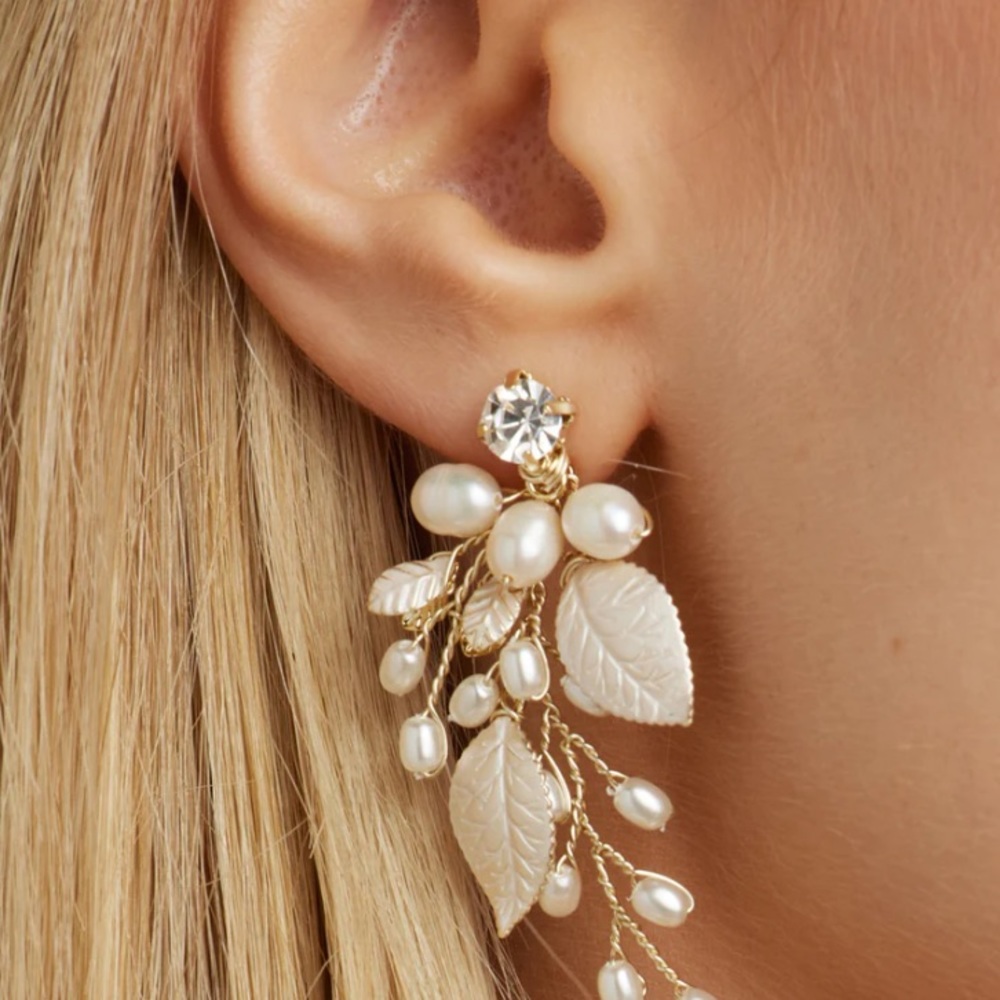 ✨NEW✨ Untamed Petals Ryann Earrings